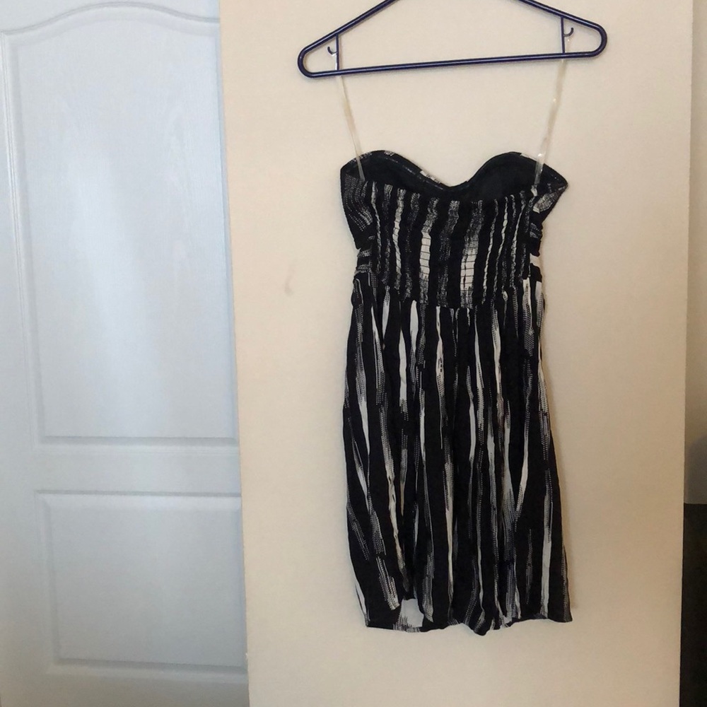 Dress - Picture 2 of 4